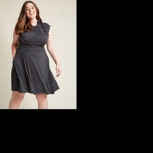 Black and white polka dot stretchy dress. 3x